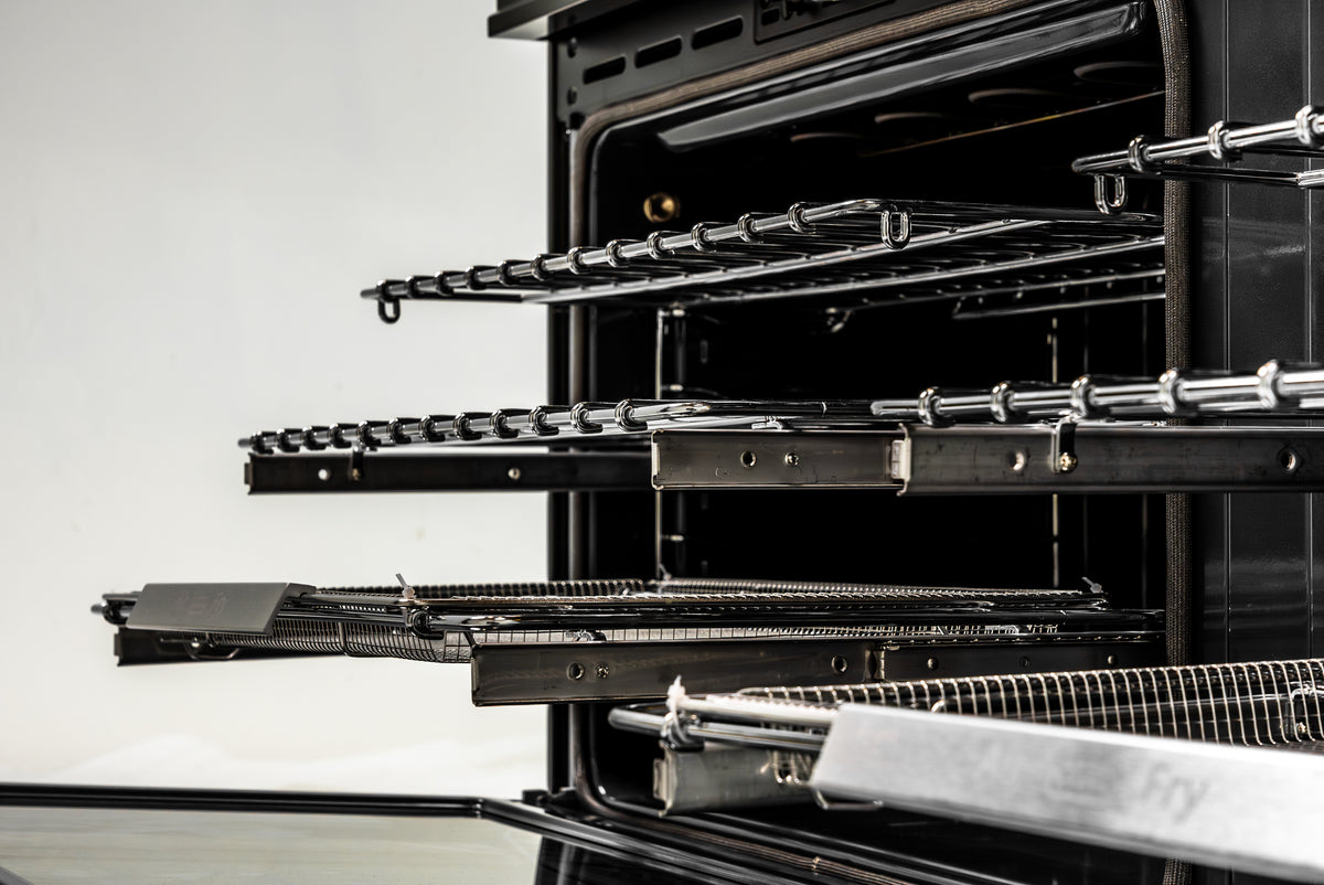 60″ Luxury Series Induction Range with Built-in Professional Griddle – ORION Edition