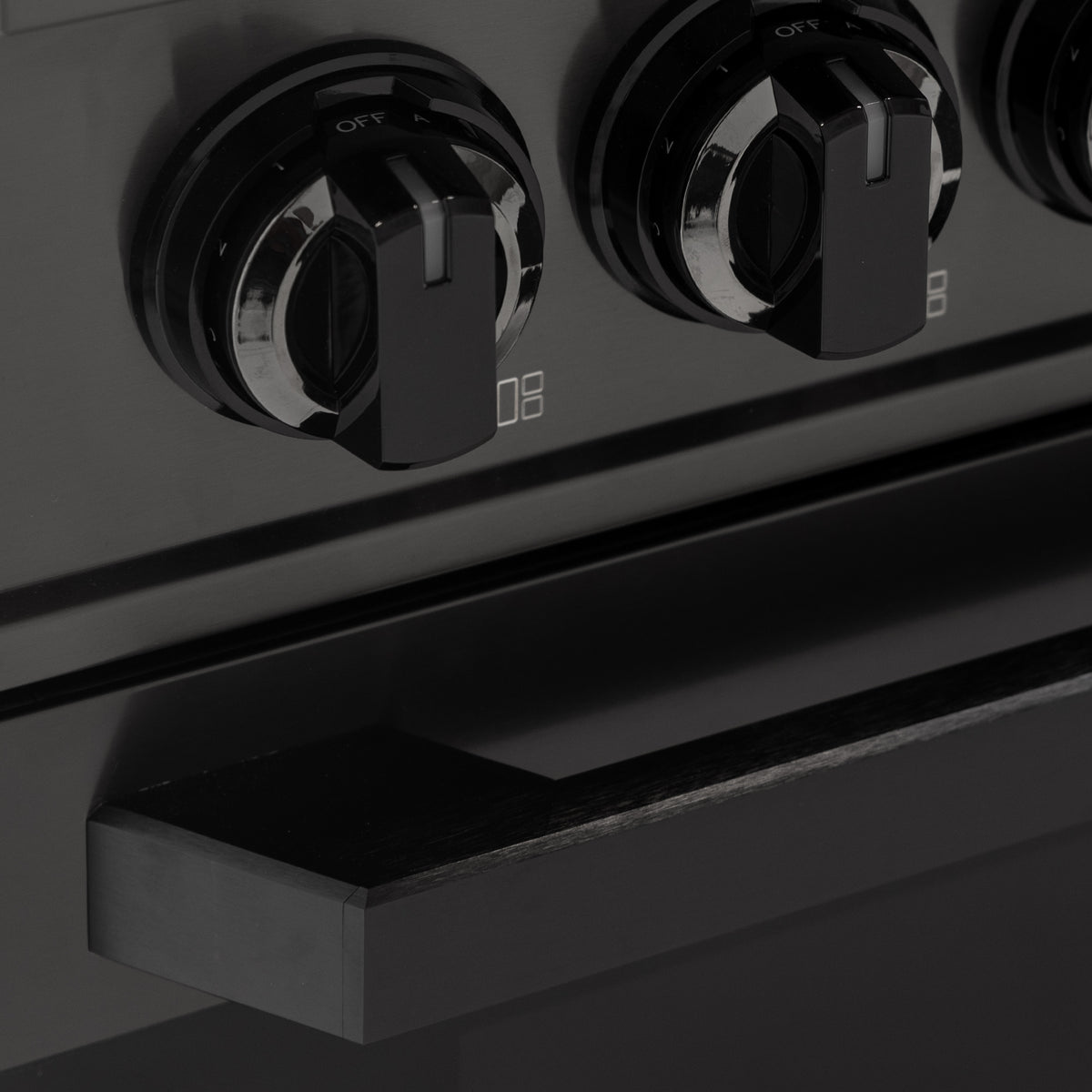 36″ Luxury Series Induction Range – Black Stainless